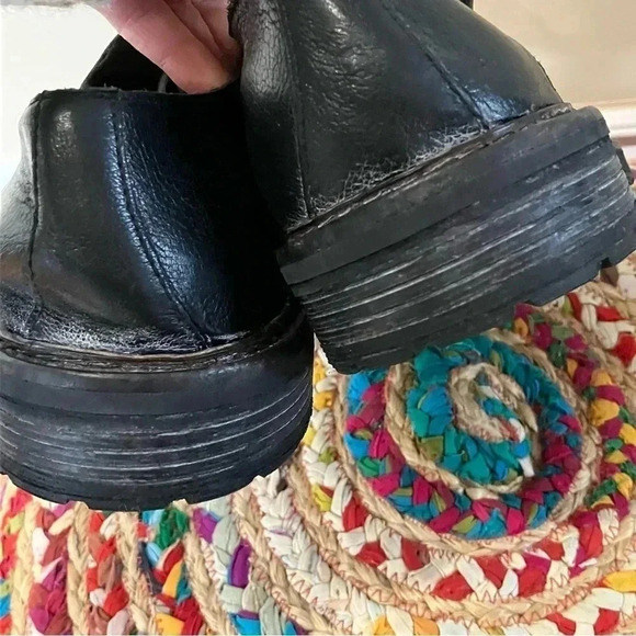 NWOT Moma  black leather shoes made in Italy - Picture 5 of 7